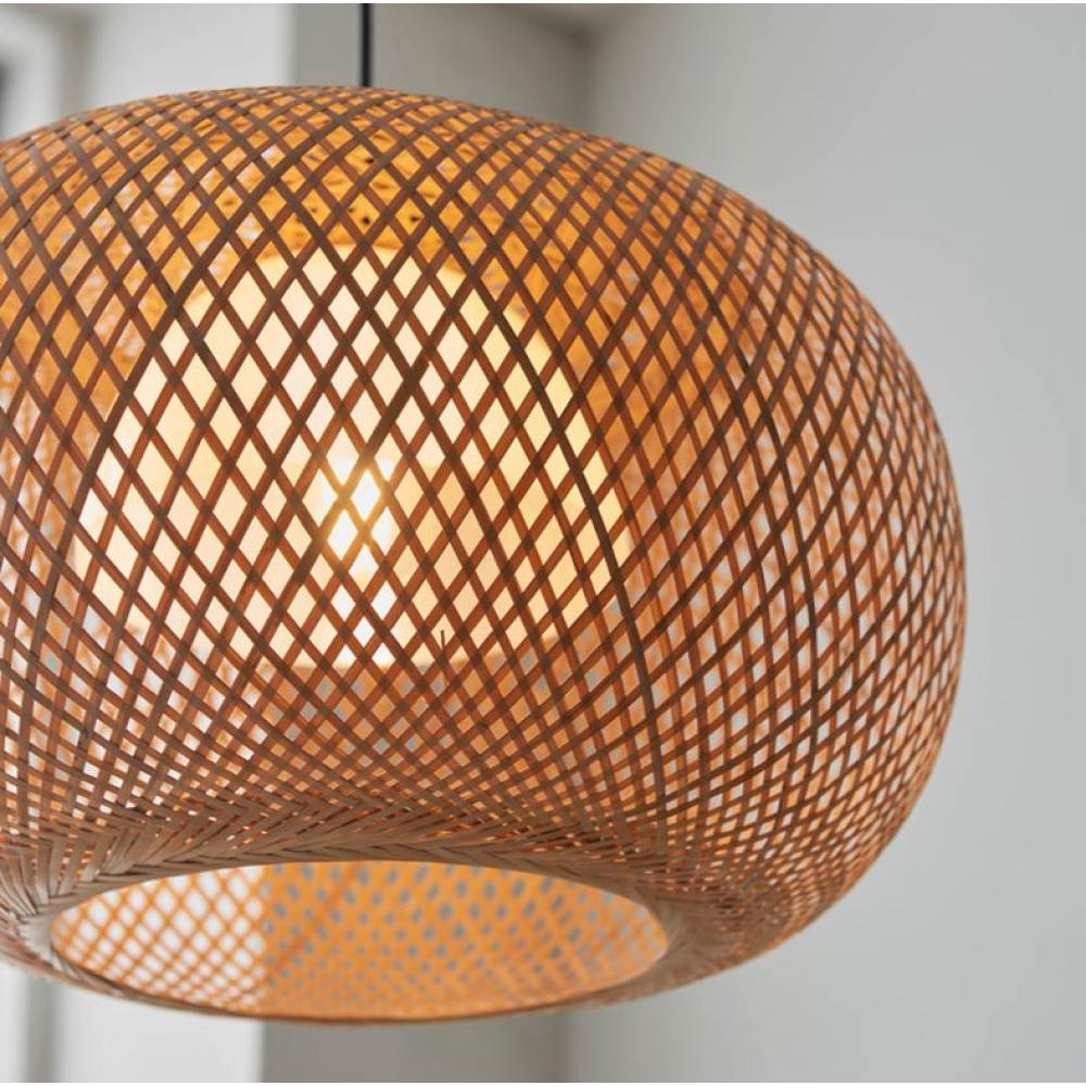 skandinav nad szalma fuggesztek csillar modern termeszetes pasztel szinu lampa lampak raffia nappali furdoszoba haloszoba bohem fiatalos formavivendi lakberendezes meleg.jpg